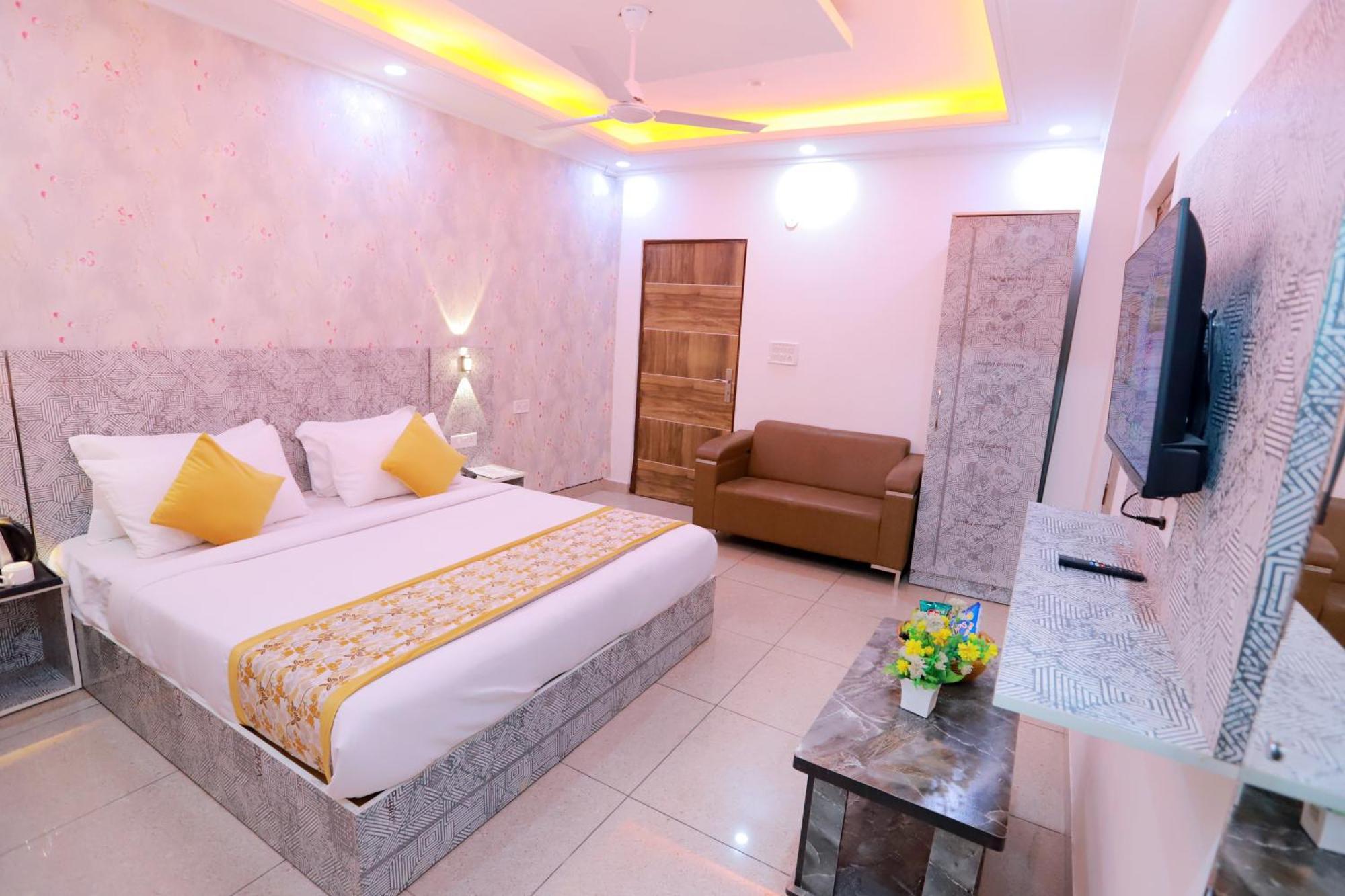 Oaks Inn Plaza Delhi Airport New Delhi Bagian luar foto